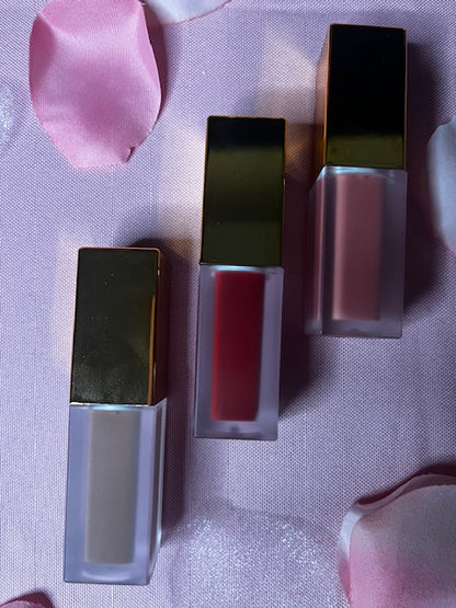 Choose 1 gloss from our Icey Gloss collection to be added to your lip care kit!